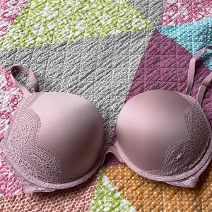 Victoria Secret's Dream Angels Push Up Bra